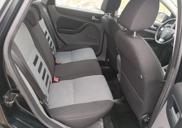 Ford Focus cena 16800 przebieg: 180000, rok produkcji 2010 z Raciąż małe 301